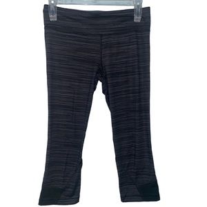 Women’s Under Armour All Season Capris Size Medium